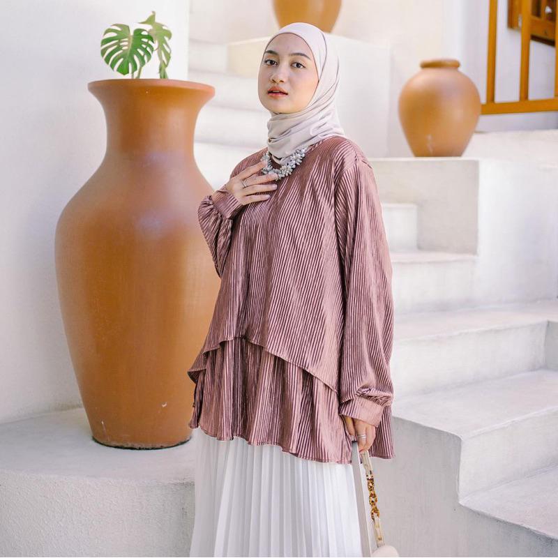 Syamaita Original Byeol Blouse Wudhu Busui Friendly Bukaan Kanan Kiri Material Shiny Plisket Ter Top Seller Muslim Nyaman Atasan