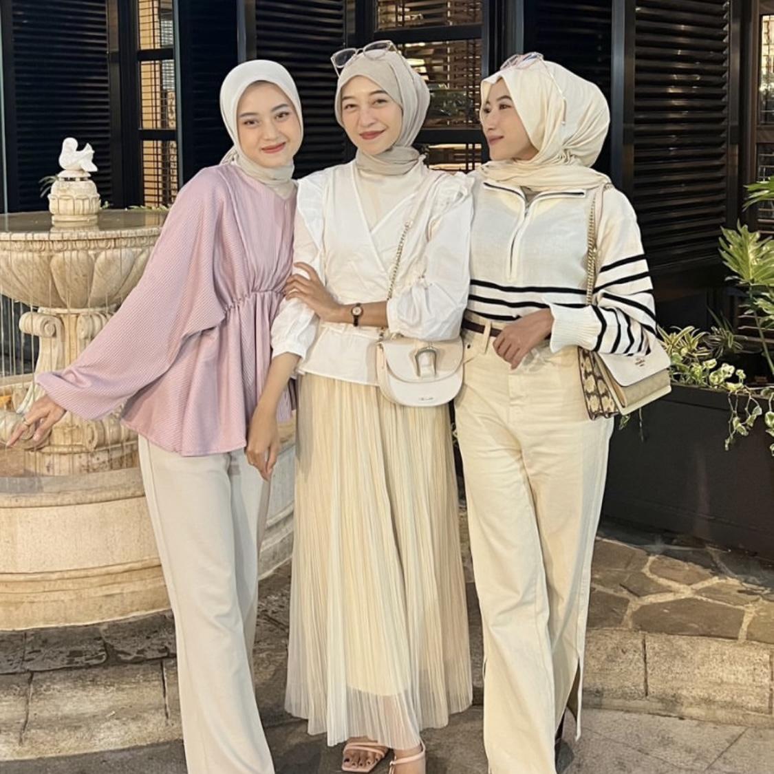 Syamaita Original Heira Pleats Blouse Busui Dan Wudhu Friendly Baju Wanita Muslim Atasan Basic Dewasa Santai