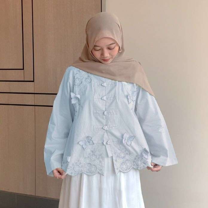 Mariposa Cheongsam Shirt Bordir Poplin Syamaita Original