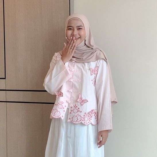 Mariposa Cheongsam Shirt Bordir Poplin Syamaita Original