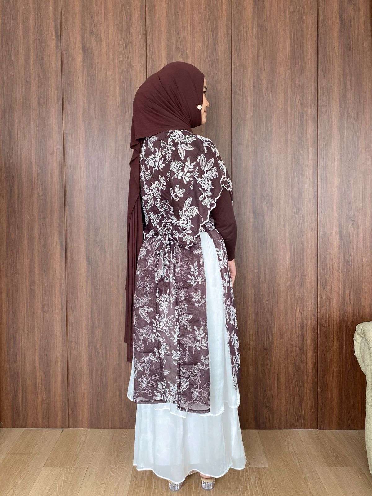Amber Vest Papersilk Timeless Eye Catching Bordir