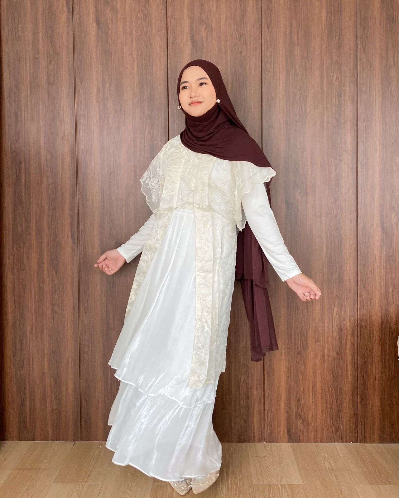 Amber Vest Papersilk Timeless Eye Catching Bordir