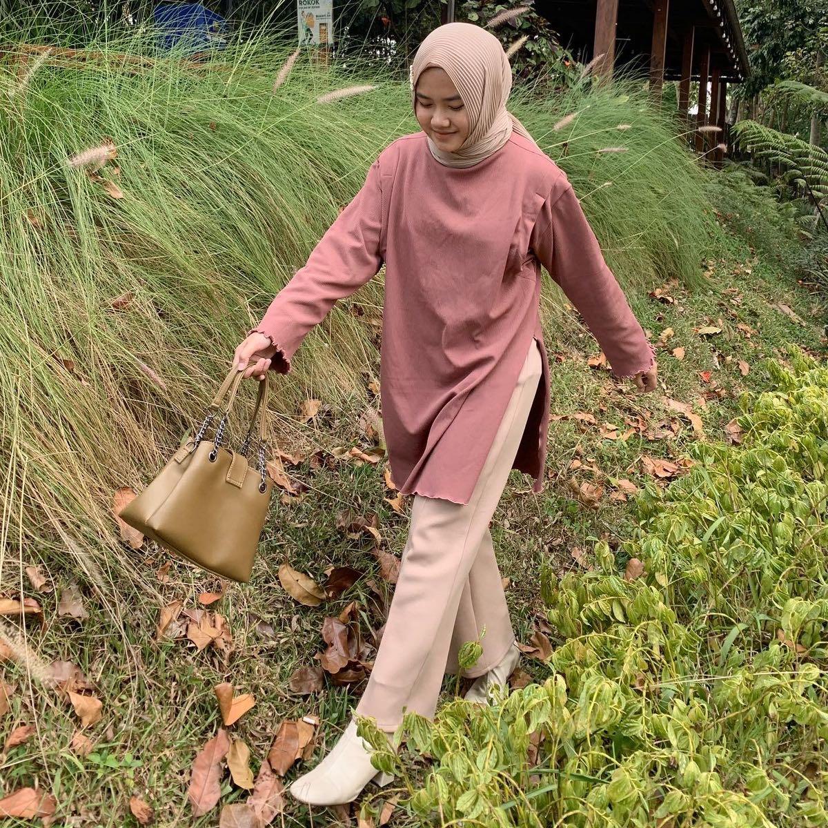 Syamaita Nayya Knit Long Tunik Busui dan Wudhu Friendly Rib Premium Wanita