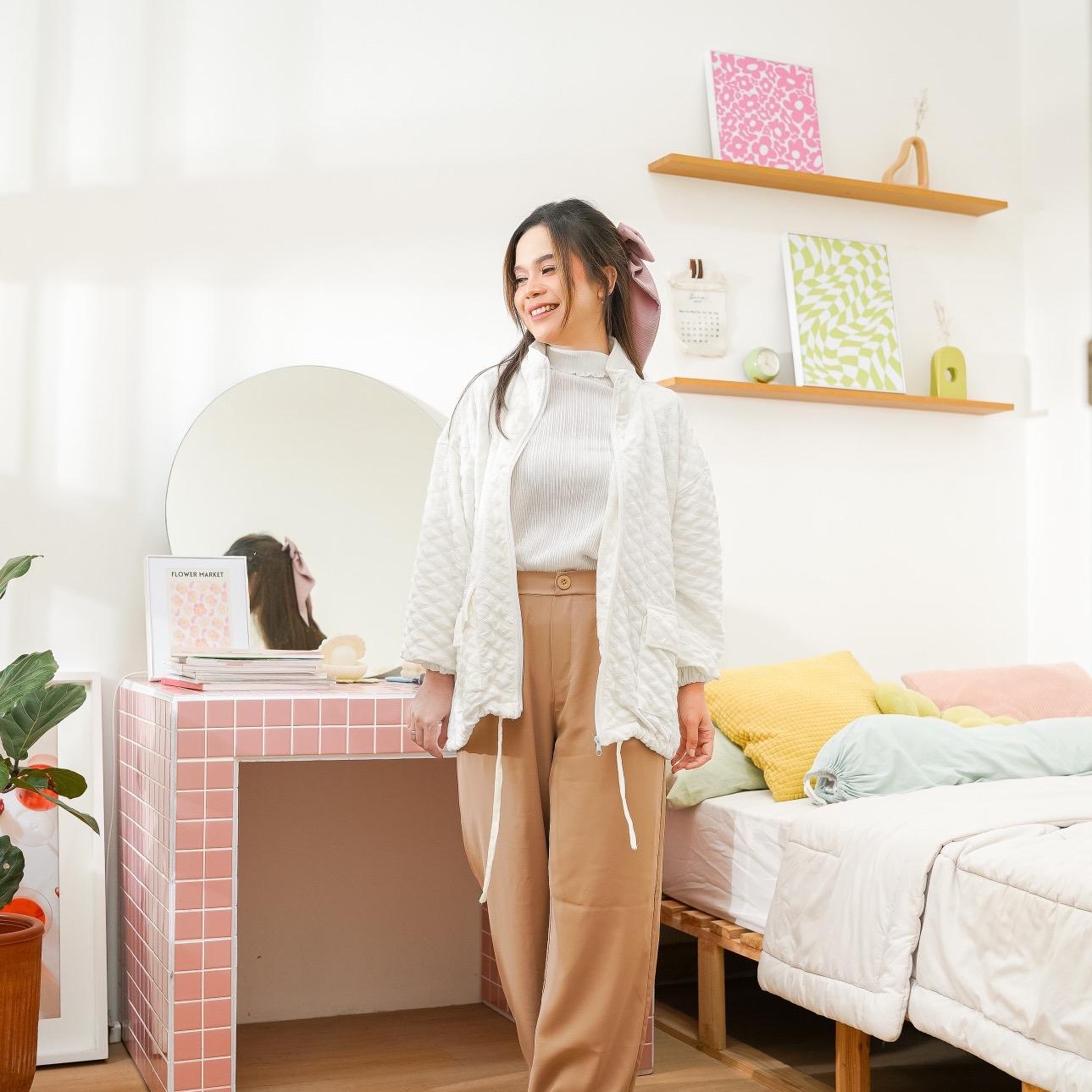 Syamaita x Sinta - Le Bonheur Jacket Bubble Zipper Material Cloudy Bubble Knit Jaket Wanita Baju Panjang